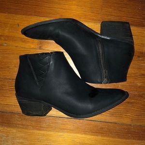 black booties